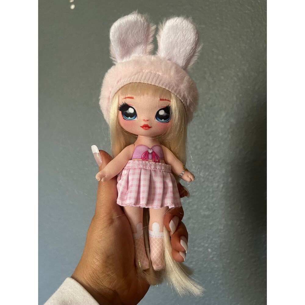 Na Na Na Aubrey Suprise Doll